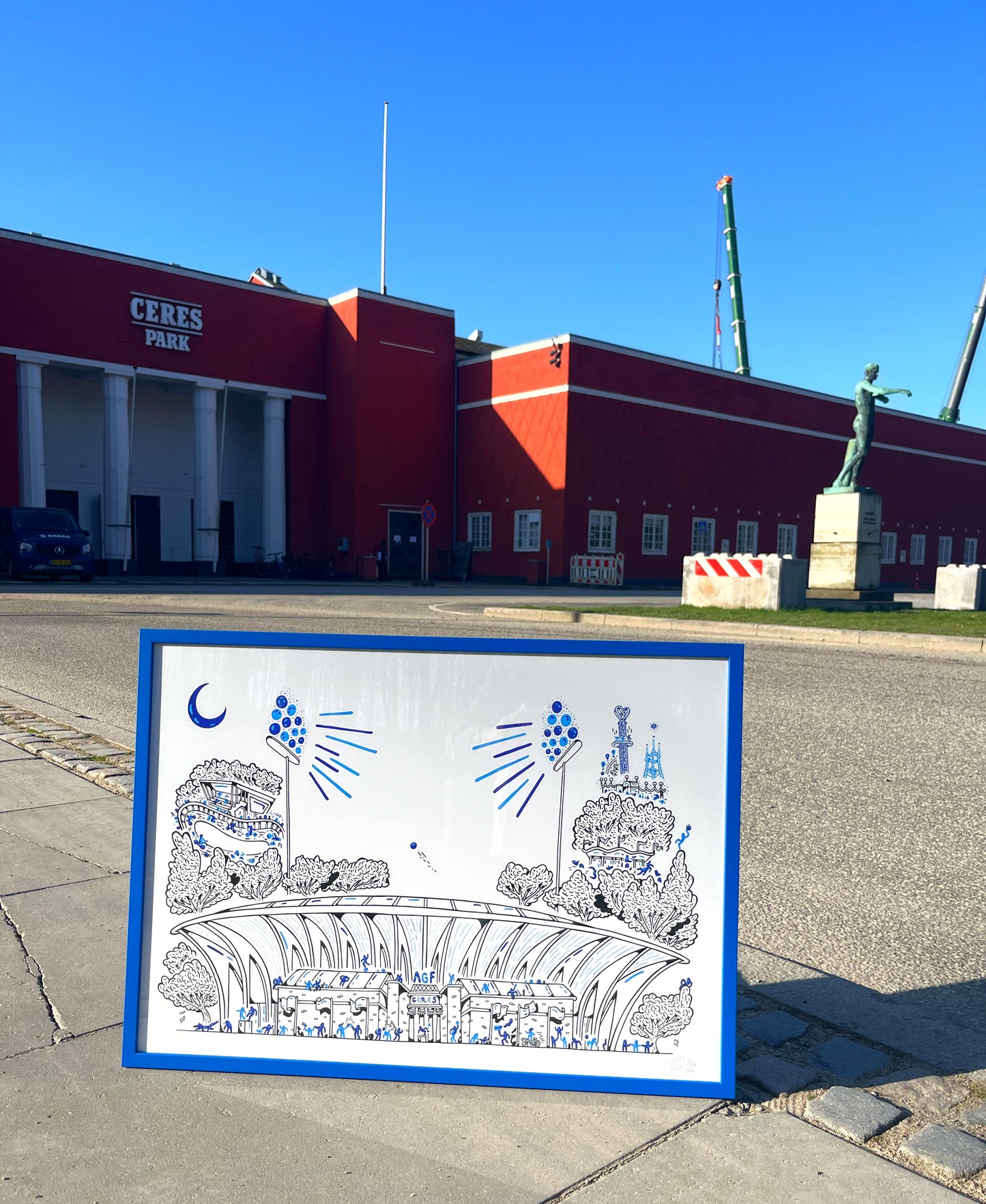 Aarhus Stadion, Håndindrammet i ægte AGF blå farver - 50x70 cm 💙